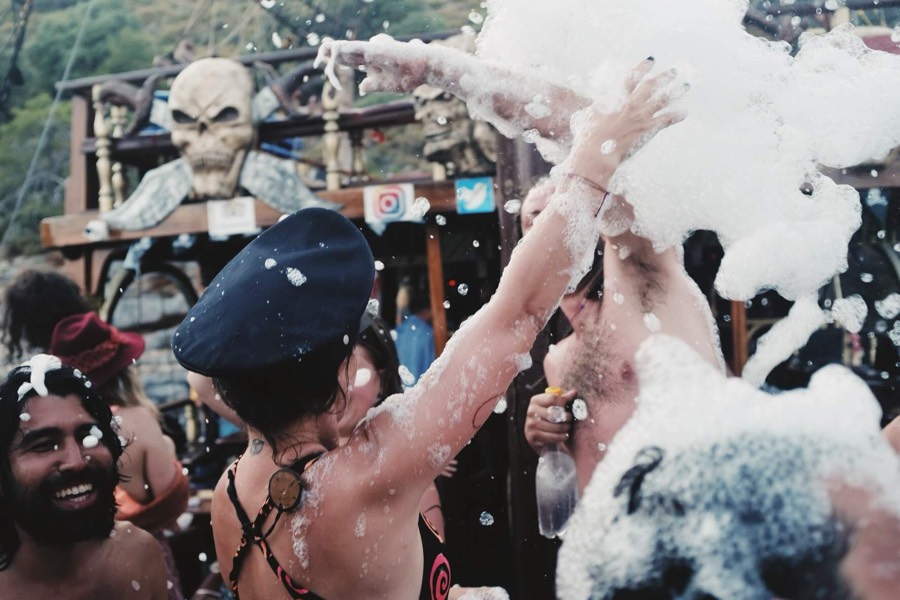 A moment from a Project Heart gathering.